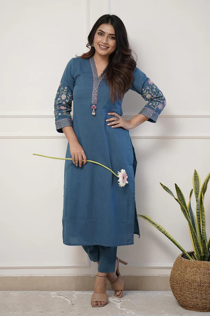 BLUE EMBROIDERED KURTA SET