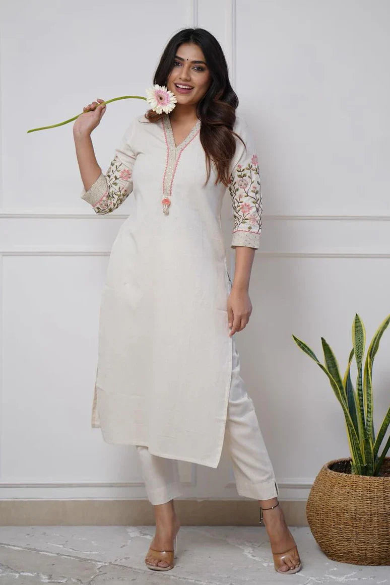 WHITE EMBROIDERED KURTA SET