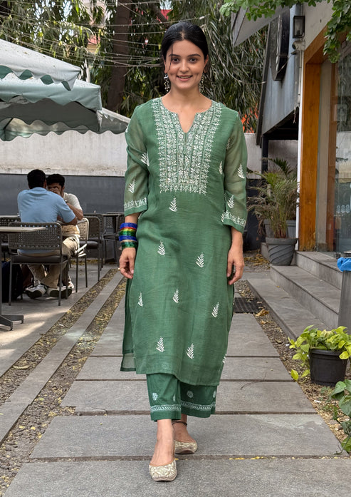 Embroidered Chikankari Kurta Set