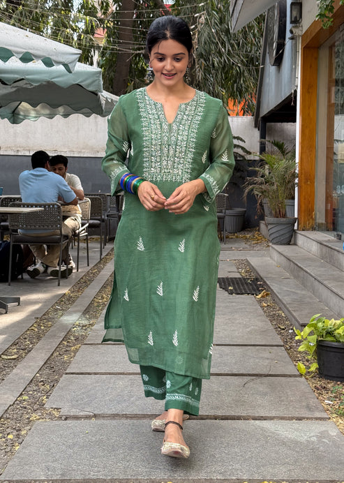 Embroidered Chikankari Kurta Set