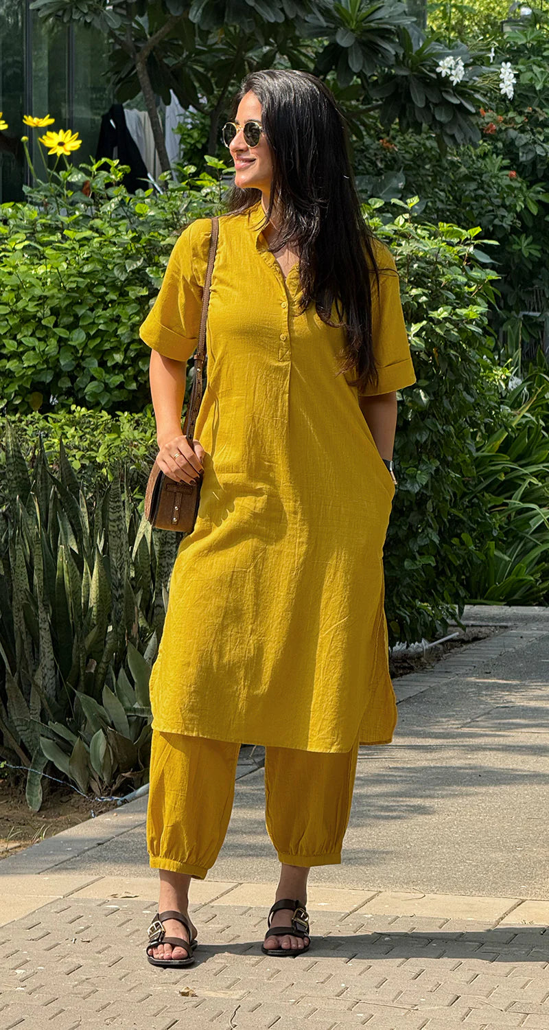 Women Cotton Plain Kurta Set