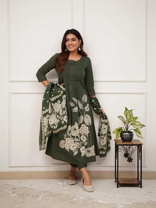 Women Green Cotton Embroidered Suit Set