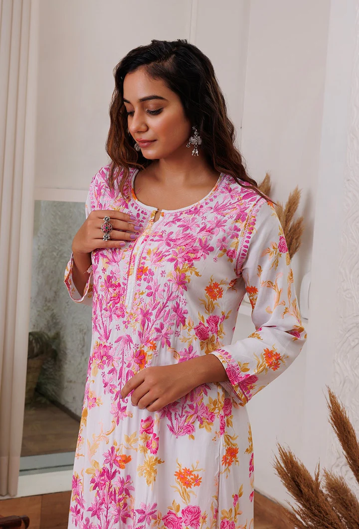 WOMEN CHIKANKARI MODAL KURTA SET