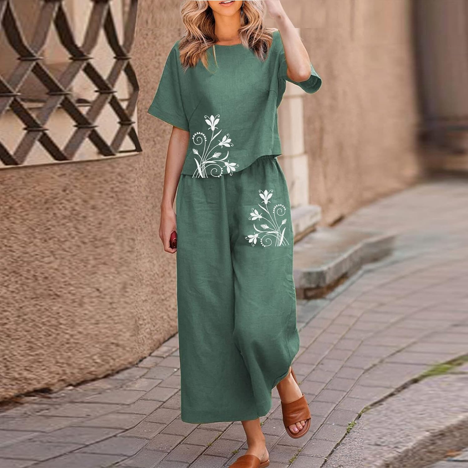 Women Cotton Printed Floral Crop Top & Trousers Co-Order Set