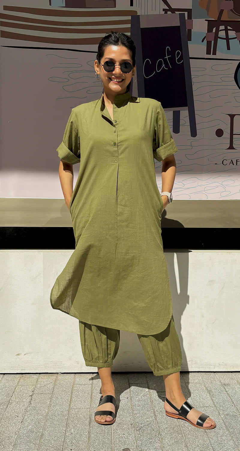 Women Cotton Plain Kurta Set