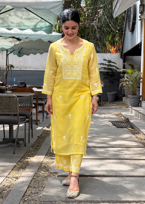 Embroidered Chikankari Kurta Set